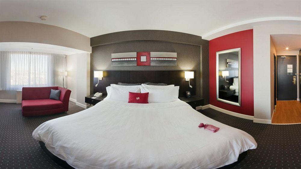 Armon Plaza Airpt, Trademark Collection By Wyndham Hotel Montréal